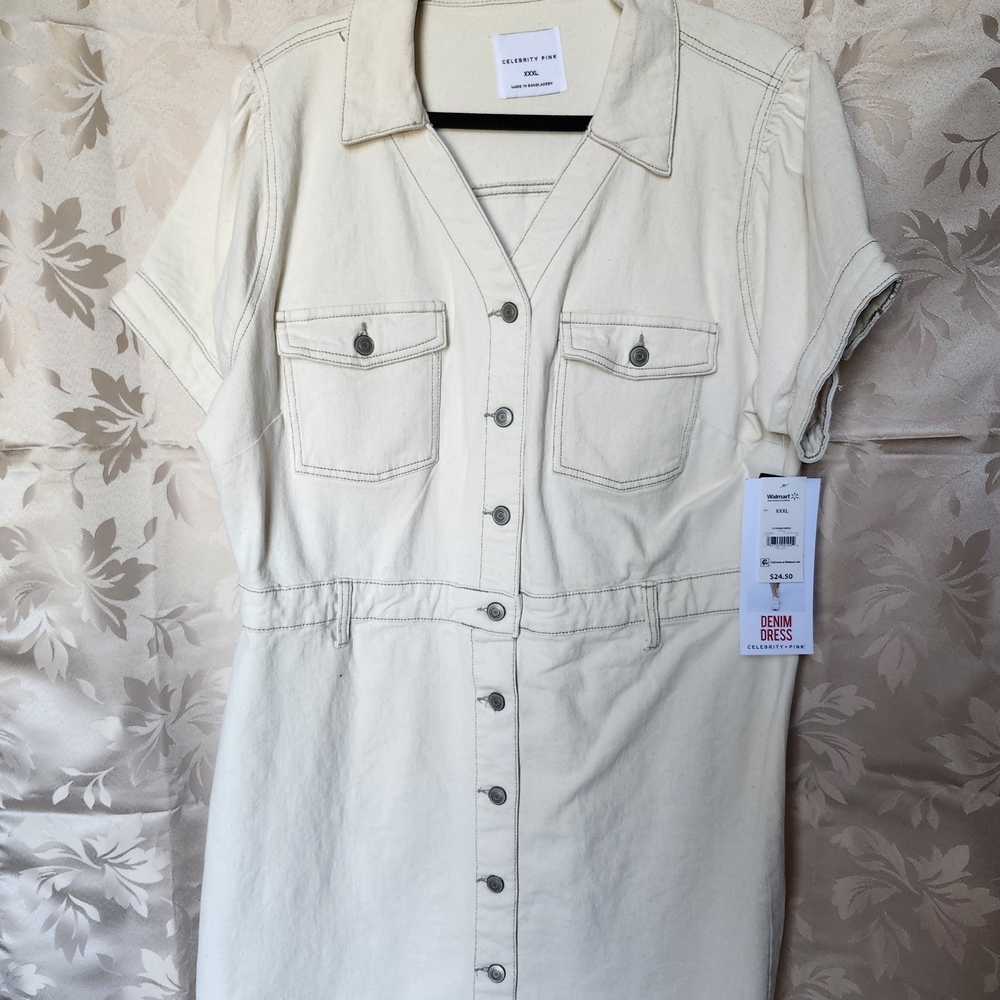 Celebrity Pink Cream Button-Front Denim Dress